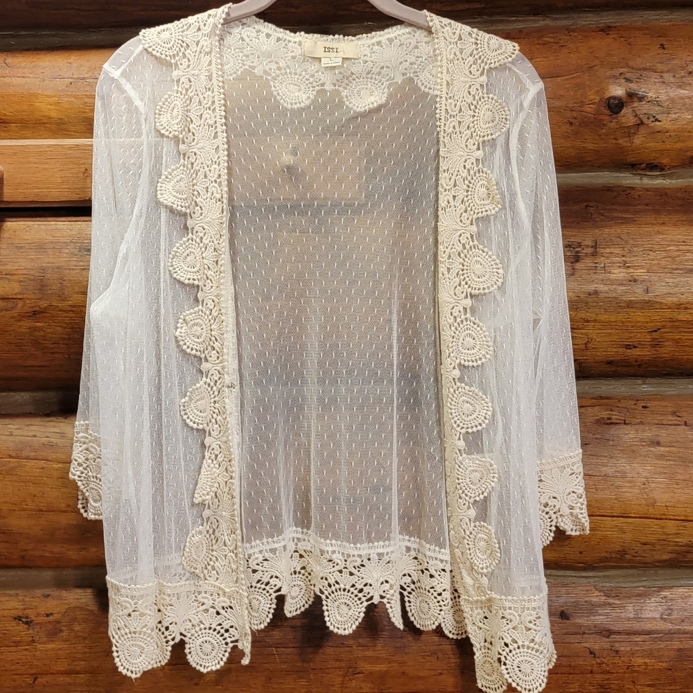 Adorable "ISSI" SzLg sheer/lace cover up. Like new